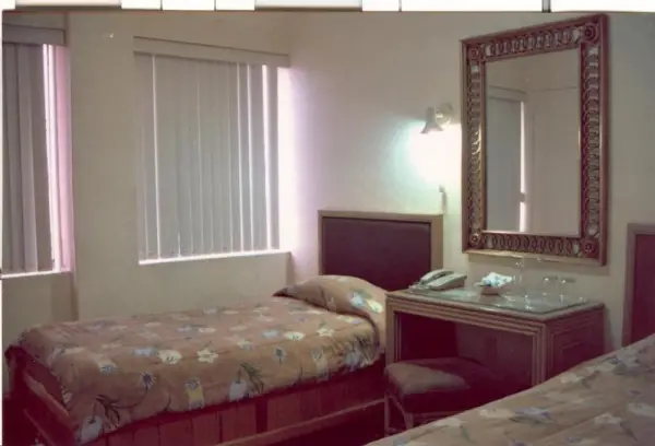 Hotel 5a Avenida 8